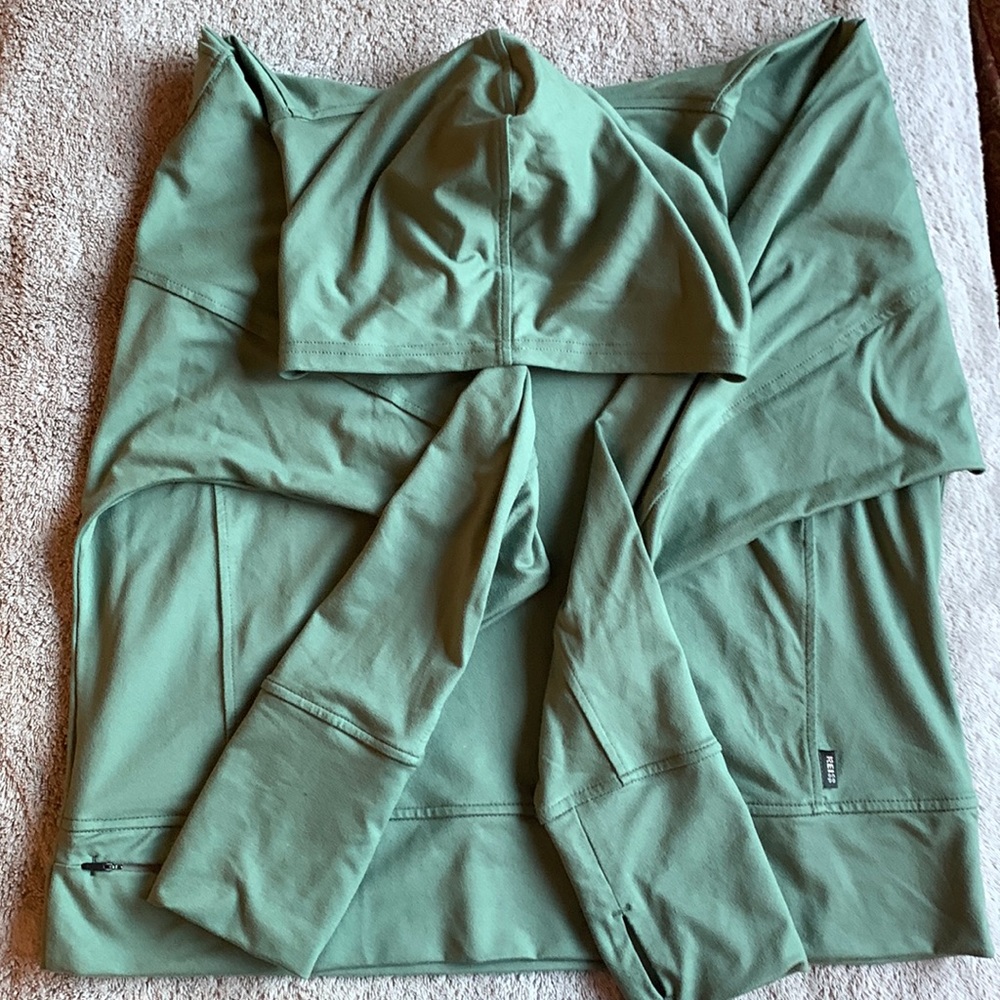 REI Beyonder pullover hoodie